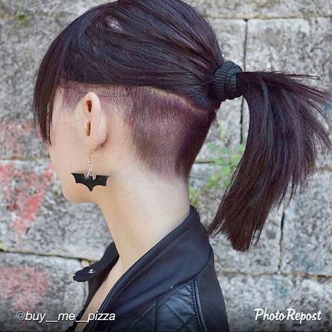 Undercut Ponytail, Undercut Hair Designs, Undercut Long Hair, Haircut Inspiration, 짧은 머리, Undercut Hairstyles, Hair Reference, Shaved Hair, Hair Envy