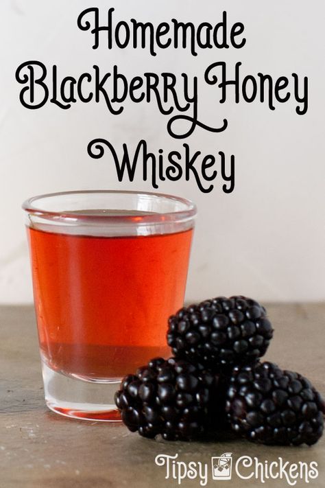 Apple Infused Whiskey, How To Infuse Whiskey, Infused Moonshine Recipes, Diy Infused Whiskey, Homemade Mead How To Make, Honey Whiskey Recipes, Homemade Whiskey Recipe, Honey Moonshine Recipes, Homemade Alcohol Recipes