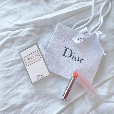 Rosy Pink Aesthetic, 3ce Makeup, Korean Tea, Miss Dior Blooming Bouquet, Dior Aesthetic, Find Your Aesthetic, Kawaii Clothing, Dior Perfume, Dior Addict