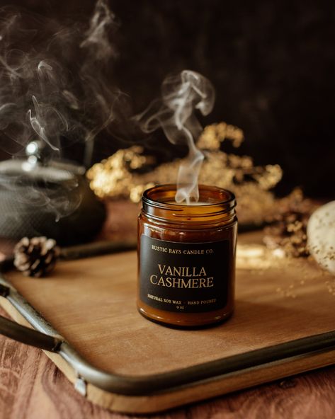 Experience the cozy charm of Fall with Vanilla Cashmere, a delightful blend that redefines traditional vanilla fragrances. Brown sugar, toasted almond, and creamy notes intertwine with vanilla, creating a warm and inviting ambiance that encompasses Fall vibes.VANILLA CASHMERE FRAGRANCE NOTESVanilla / Brown Sugar / Almond / Tonka Bean / CreamMADE WITH SIMPLE INGREDIENTS 100% pure soy wax, phthalate free premium fragrance oils, and a lead and zinc free cotton wick. The fragrances we use are phthal Black Candle Jars, Rustic Candle Photography, Lotion Candles Diy, Moody Candle Photography, Candle Product Shoot, Vanilla Candle Aesthetic, Candles Aesthetic Photography, Winter Candle Aesthetic, Autumn Product Photography