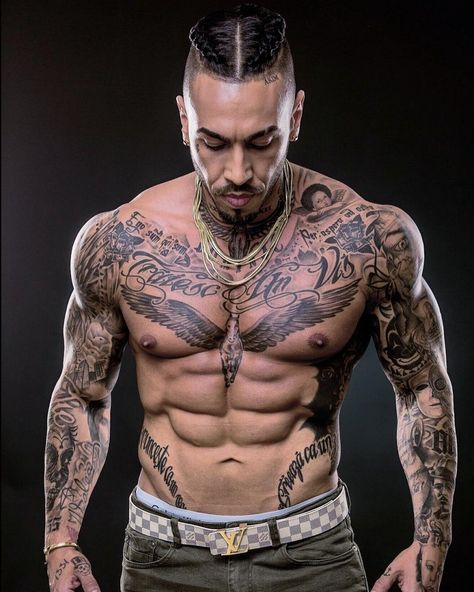 Alex Velea Creative Sleeve Tattoos, Sleeve Tattoos For Men, Sleeve Tattoo Ideas, Cool Chest Tattoos, Chest Tattoo Men, Tattoo Ideas For Men, Arm Sleeve Tattoos, Best Sleeve Tattoos, Mens Sleeve