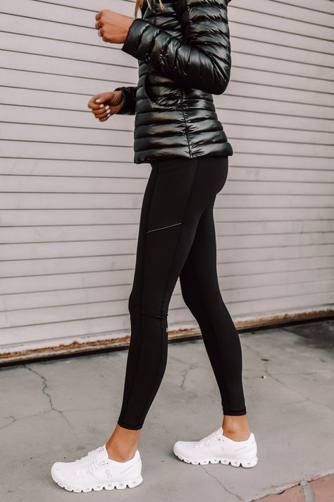 Sporty Leggings Outfit, Lululemon Outfit Fashion, Cute Sporty Outfits, Lululemon Outfits, Fashion Jackson, Legging Outfits, Workout Attire, Ținută Casual, Athleisure Outfits