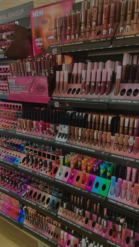 Makeup Guru Aesthetic, Beauty Guru Aesthetic, Ulta Beauty Aesthetic, Makeup Store Aesthetic, Makeup Items Aesthetic, Ulta Aesthetic, Makeup Wallpapers Iphone, Makeup Collection Aesthetic, Teen Wallpapers