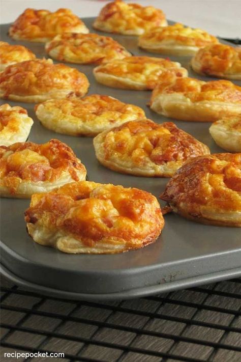 Pastry Appetizers Easy, Puff Pastry Appetizers Easy, Puff Pastry Recipes Appetizers, Finger Sandwich, Puff Pastry Recipes Savory, Puff Pastry Recipes Dessert, Savory Puff Pastry, Pastries Recipes Dessert, Puff Pastry Appetizers