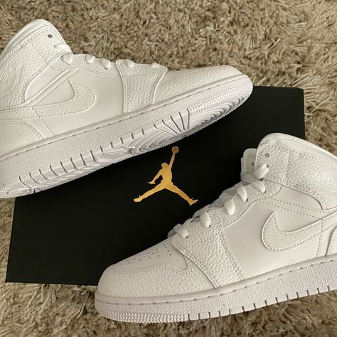 Triple White Air Jordan Mid, Size 7y (Women's 8.5), Never Worn & Perfect Condition, Bought Off Of Ebay For $180 So I'm Asking For The Same. Nothing Wrong With Them, I Just Impulse Bought These And Should Not Have Spent This Right Now Even Though It Was A Good Deal Haha! Air Nike Shoes Women, Nike White Shoes, All White Nike Shoes, Tenis Nike Jordan, All White Jordan 1, Air Jordan White, Nike Jordans Women, White Jordan 1, Air Jordan Mid