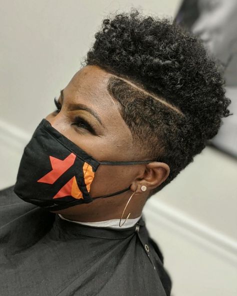 High Top Fade Black Women, Black Woman Shaved Sides, Female Tapered Fade Black Women, High Top Fade Women, Natural Hair Undercut Black Women, Bald Fade Women Black Short Hair, Low Tapered Fade, Bald Fade With Waves, Fade With Waves