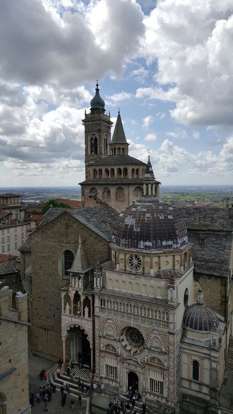 Bergamo Cita Alta Bergamo, Barcelona Cathedral, Notre Dame, Barcelona, Building, Travel, Art