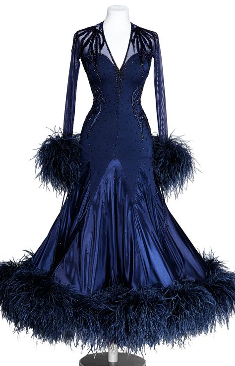 Ballroom Dress Inspiration, Dancing Ballroom, Standard Dance Dress, Ballroom Standard Dress, Ballroom Competition Dress, Ballroom Fashion, Dancesport Dresses, Dance Competition Dress, Ballroom Gowns