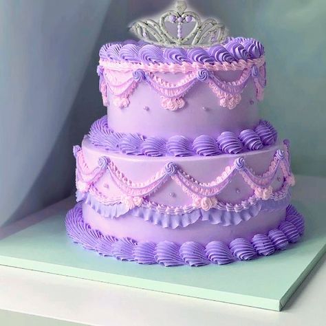 Purple Princess Birthday Cake, Heart Birthday Cake, Bolo Vintage, Rapunzel Cake, Purple Cakes Birthday, Purple Cake, Vintage Birthday Cakes, Princess Birthday Cake, Purple Cakes