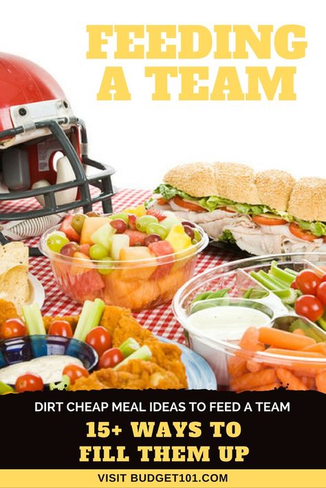 How to Feed a Football Team- Literally! Food For Baseball Games, Football Team Lunch Ideas, Volleyball Team Lunch Ideas, Team Sandwich Ideas, Meals For A Football Team, Meals For Basketball Team, Football Team Dinners High School Ideas, Football Team Pregame Meal, Team Party Food Ideas