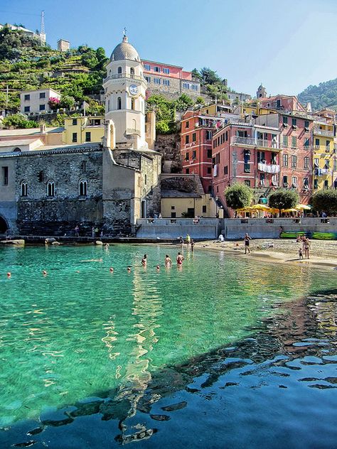 Vernazza, Italy Vernazza Italy, Magic Places, Cinque Terre Italy, Places In Italy, Italy Vacation, Future Travel, Cinque Terre, Positano, Amazing Places