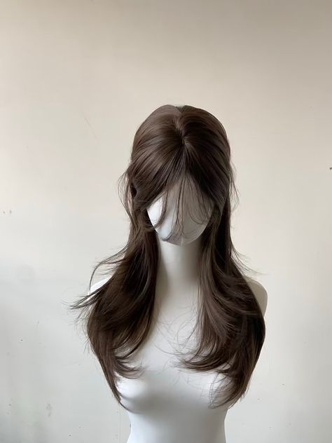 Hair Colors Without Bleaching For Black Hair, Pretty Hairstyles Straight Hair, Dr Hair Claim, Aesthetic Long Haircut, Manwha Hairstyles, Elegant Haircut For Long Hair, Korean Hair Long, Aesthetic Haircuts Long, Cool Anime Outfits