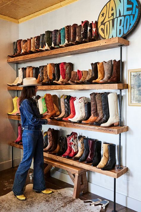 Cowboy Boot Storage Ideas Closet, Cowboy Boot Rack Ideas, Cowboy Boots Storage Ideas, Wall Boot Storage, Western Boot Storage, Cowboy Boot Closet, Cowboy Boot Shelves, Western Boot Display, Western Boot Rack