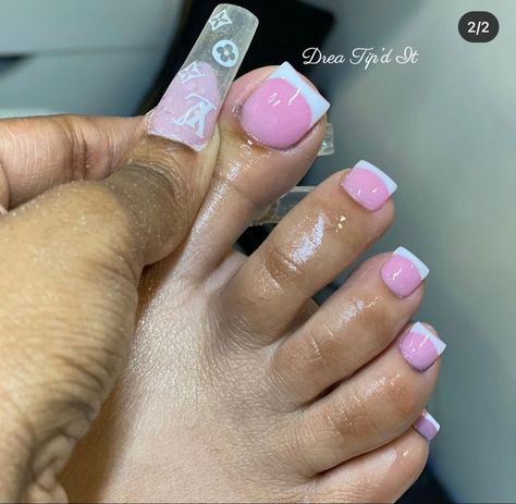 Glittery Pink Toenails, Pink White French Tip Toes, Pink Nails Pedicure, Pink French Tip Nails Toes, Ombré Toe Nails, Pink And White Toes, Pink And White French Tip Toes, Pink Acrylic Toes, Pink French Pedicure