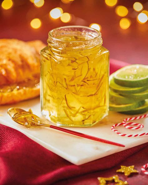 Christmas Marmalade, Lime Marmalade, Kumquat Recipes, Marmalade Recipe, Jam Recipes Homemade, Canning Food Preservation, Jam And Jelly, Homemade Jam, Chutney Recipes