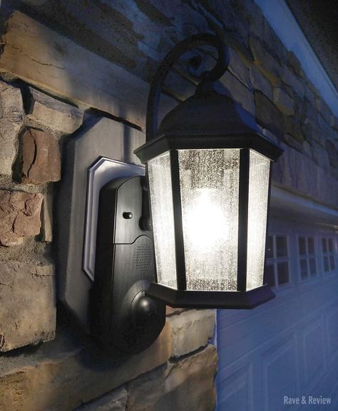 MAXIMUS Smart Security Light: all-in-one light and camera Home Security Ideas, Outdoor Security Lights, Camera Lights, House Security, Outside Lighting, Outdoor Security Lighting, Done And Dusted, Security Lighting, Swat Team