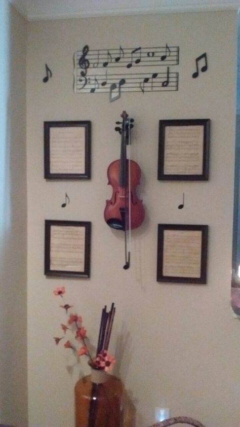 My Violin mounted on the wall Music Room Ideas Home, Violin Decoration Ideas, Hanging Violin On Wall Ideas, House Music Room, Violin On Wall, Violin Wall Mount, Violin Room Decor, Hanging Musical Instruments On Wall, Violin Decor