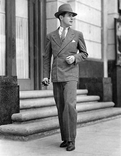 Vintage Male Fashion – 22 Stunning Snapshots of Street Gentlemen in the 1930s Oud Hollywood, 1930s Mens Fashion, 1930s Outfits, 1930s Men, Robert Montgomery, Style Gentleman, A Man In A Suit, Americana Vintage, Der Gentleman