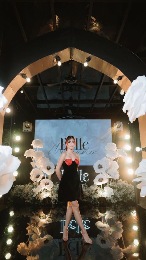 🍃 on Twitter: "STUNNER✨ SLAYER✨ GORGEOUS✨ #BelleMariano l #LaVieEstBELLE https://t.co/8RZWhPC1Z8" / Twitter 18th Debut Theme, Debut Theme Ideas, Debut Theme, Pool Party Themes, Corporate Event Design, 18th Bday, Belle Mariano, Bday Party Theme, Wedding Plan