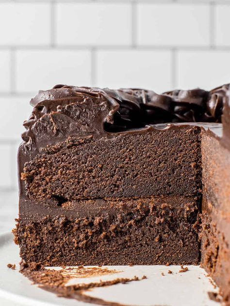 Easy Chocolate Fudge Cake - The Scranline Double Chocolate Fudge Cake, Recipes Cake Easy, Chocolate Dishes Dessert, Triple Chocolate Fudge Cake, Chocolate Mud Cake Recipe, Fudge Chocolate Cake, Choc Fudge Cake, Easy Chocolate Fudge Cake, The Scran Line