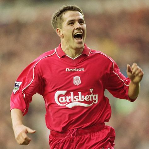 Michael Owen won the Ballon d'Or four days after his 22nd birthday and it doesn't get spoken about enough 🏆 Liverpool Tattoo, Michael Owen, Lionel Messi Wallpapers, The Pitch, Liverpool Fc, Lionel Messi, Net Worth, Top Trends, Fifa