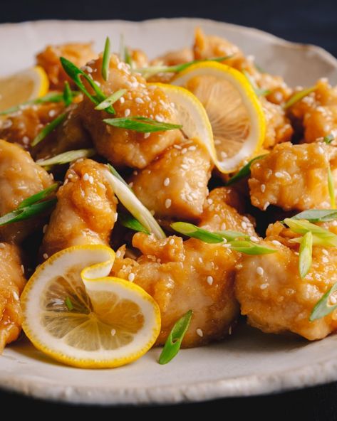 Chinese Lemon Chicken Recipe, Chinese Lemon Chicken, Marion Grasby, Marion's Kitchen, Lemon Chicken Recipe, Bbc Good Food, Chinese Chicken, Chinese Dishes, Asian Cooking