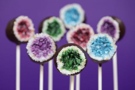 Geode Cake Pops, Nerdy Nummies, Rosanna Pansino, Geode Cake, Ganache Recipe, Cake Pop Recipe, Candy Cakes, Salty Cake, Candy Cake