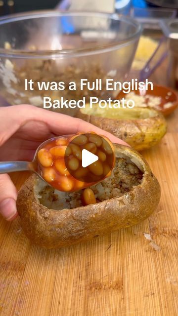 Poppy O’Toole on Instagram: "Sometimes when the Potato Gods come to you in the night and tell you to make something… you just have to make it. 

The Full English Baked Potato. 

Recipe video coming soon 🥹🥔🥓 #OnlyBakedPotatoes #FullEnglish #bakedpotato #jacketpotato #carbs #breakfasu" Jacket Potato Fillings Ideas, Potato For Breakfast, Baked Potato Recipe, Jacket Potato, Breakfast Potatoes, Potato Recipe, Recipe Video, Creative Food, Baked Potato