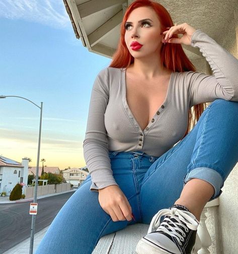 Amanda Nicole, Hair Fair, Hollywood Star, Red Hair, Denim Jeans, Open Shoulder Tops, Turtle Neck, Hollywood, Long Sleeve Blouse