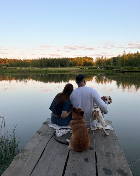 Ocean Family Aesthetic, Cabin Family Aesthetic, Slow Life Aesthetic Family, New England Family Aesthetic, Family Traditions Aesthetic, Future Goals Aesthetic, Family Baking Aesthetic, Wholesome Family Aesthetic, Ranch Family Aesthetic