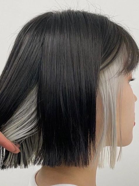 Korean Secret Two-Tone Hair (Ear-Highlighting) Inner Hair Color, Undercolor Hair Ideas, Korean Hairstyles, Korean Hair Color, Hair Color Underneath, Peekaboo Hair, Asian Short Hair, Long Hair With Bangs, Short Hair Color