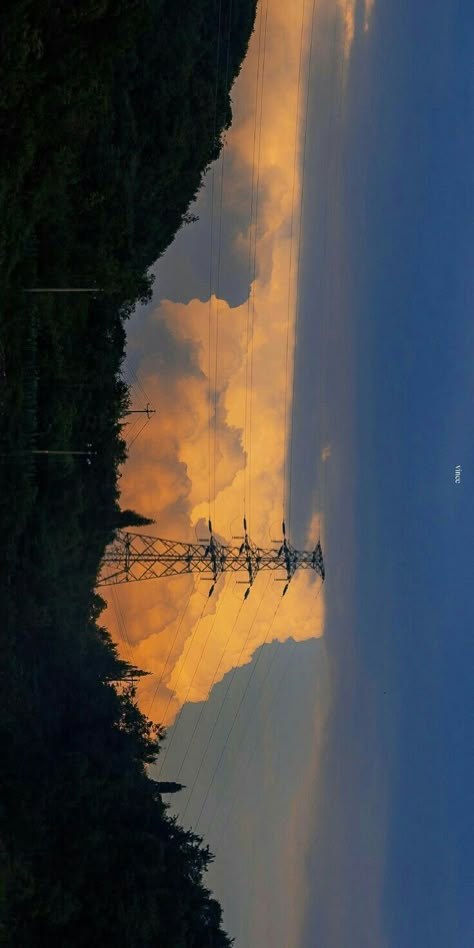 Arte Indie, Power Tower, Sky Night, Pretty Landscapes, Pretty Sky, Trik Fotografi, Cinematic Photography, Landscape Wallpaper, Nature Aesthetic