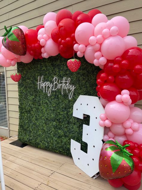 “Berry” Sweet to be 3 Birthday theme. Berry First Birthday Decorations Balloons, Berry Sweet Balloon Garland, Berry Sweet 3rd Birthday, My Berry First Birthday Backdrop, Strawberry Shortcake Backdrop Ideas, Berry 3rd Birthday, Strawberry Backdrop Party Ideas, Berry Balloon Arch, Berry Sweet Birthday Party