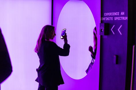 Interactive Mirror, Interactive Retail, Two Way Mirror, Digital Retail, Interactive Events, Exclusive Event, Infinity Mirror, Kings Cross, Interactive Installation