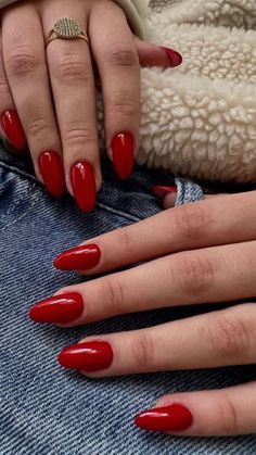 Chilli Red Nails, Nail Inspo 2024 Coffin, Cool Toned Red Nails, Red Nails Graduation, Red Nails On Pale Skin, Plain Red Nails Acrylic, Pale Red Nails, Red Nails On Tan Skin, True Red Nails