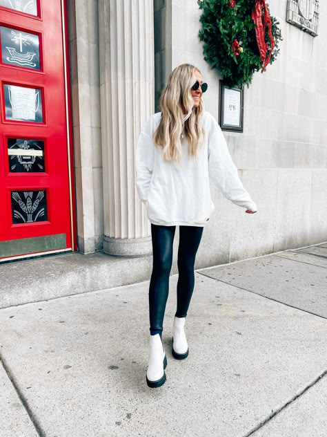 NEW BOOT TREND ALERT: WHITE CHELSEA BOOTS - Torey's Treasures Cute Fall Outfits With White Boots, Low White Boots Outfit, Casual White Boots Outfit, White Boots Formal Outfit, White And Black Chelsea Boots Outfit, Chunky White Boots Outfit Fall, White Lug Boots Outfit Fall, White Platform Chelsea Boots, Chelsea Boots Outfit White