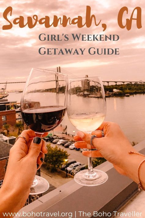 SAVANNAH GEORGIA GIRLS WEEKEND TRIP GUIDE -Taking a weekend trip to Savannah, GA?  This Savannah Travel Guide has all the need to know information on a weekend in Savannah.  From where to stay in Savannah to the best rooftop bars in Savannah, this guide has it all.  Getaway for the weekend to Savannah with your best gal pals! #Savannah #Georgia #traveltips #USA #USTRAVELthings to do in Savannah | Best cities in the south | where to eat in Savannah | what to do in Savannah | Savannah Travel Tips Savannah Georgia Bachelorette, Georgia Travel Guide, Girls Weekend Getaway, Georgia Girls, Forsyth Park, Georgia Travel, Girls Getaway, Tybee Island, Pub Crawl