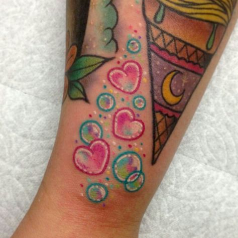 Cute bubbles and hearts Heart Bubble Tattoo, Bubble Heart Tattoo, Girly Pop Tattoo, Colorful Girly Tattoos, Neo Traditional Heart Tattoo, Bubble Tattoo Ideas, Candy Tattoo Ideas, Bubble Tattoo, Pastel Tattoo