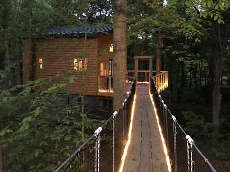 You can stay in a treehouse cabin next time you visit the Hocking Hills region of Ohio. Cable Bridge, House View, Treehouse Cabins, Hocking Hills, Getaway Cabins, Romantic Escapes, House On The Rock, Unique Trees, Hot Tub Outdoor