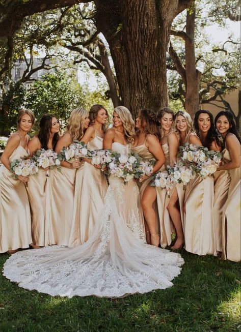 Ivory Nude Wedding Dress With Bridesmaids, Timeless Wedding Party Colors, Wedding With Champagne Colors, 11 Bridesmaids Pictures, Nuetral Pallete Bridal Party, Light Pink And Champagne Wedding, Wedding Picture Bridesmaid, 9 Bridesmaids Photography, Stylized Wedding Photoshoot