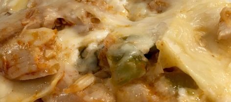 This Green Chili and Chicken Lasagna is subtly spicy, cheesy and creamy. I used a rotisserie chicken for this dish. You can make it ahead and bake it later. Green Chili Lasagna Recipe, Green Chili Lasagna, Chili Lasagna Recipe, Green Chili Chicken Lasagna, Chili Lasagna, Lasagna Chicken, Roasted Green Chili, Chicken Lasagna Recipe, Green Chili Pork