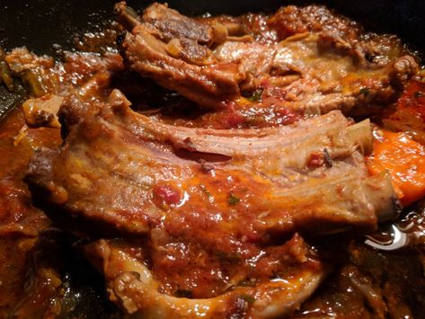 Nonna’s Pork Ribs in Rich Tomato Sauce – The Grantham Gardener Sugo Sauce, Crockpot Pork Ribs, Cooking Pork Ribs, Pork Short Ribs, Pork Loin Back Ribs, Pork Loin Ribs, Braised Pork Ribs, Ribs Seasoning, Italian Meat Sauce