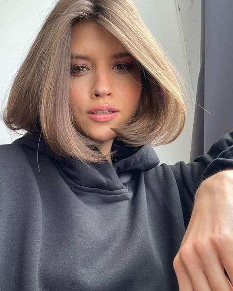 Airy Hair, Latest Short Haircuts, Bob Haircut For Fine Hair, Short Bob Haircuts, Haircuts For Fine Hair, New Haircuts, Bob Haircut, Cool Haircuts, Great Hair