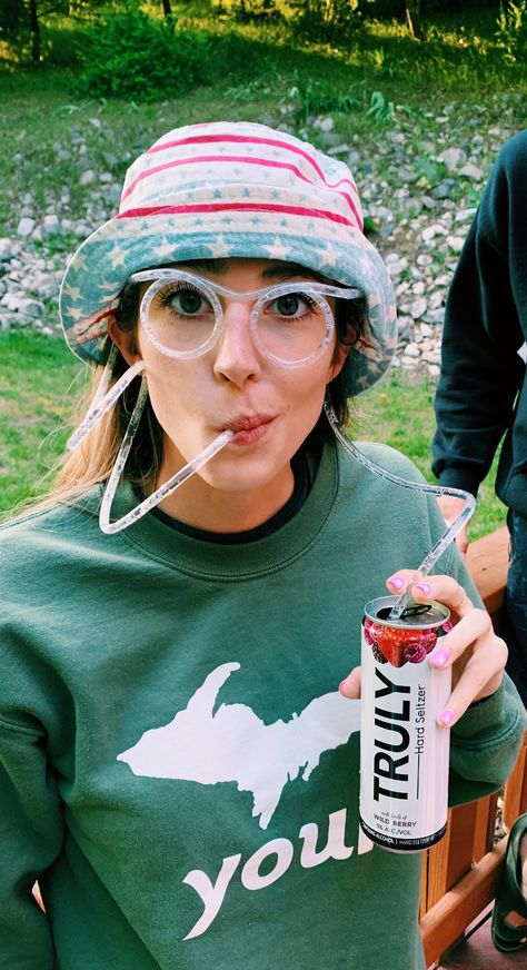 Straw Glasses, Crazy Straws, Glasses Funny, Funky Glasses, Funny Glasses, Hard Seltzer, Drink Straw, Game Ideas, Wild Berry