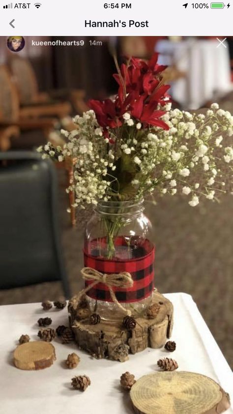 Flannel Table Decor, Flannel And Frost Party Decorations, Flannel And Frost Centerpiece, Buffalo Plaid Centerpieces, Cabin Theme Party Ideas, Lumberjack Christmas Party, Flannel Fest Party, Lumberjack Centerpieces, Flannel Party Theme