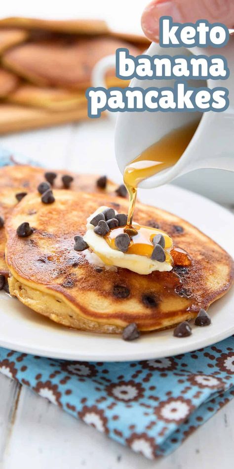 Keto banana pancakes are a dream come true. These delicious grain-free pancakes are fluffy and light, with a rich banana flavor. Add some sugar-free chocolate chips for a delicious breakfast treat! Keto Banana Pancakes, Carolyn Ketchum, Peach Ice Cream Recipe, Grain Free Pancakes, Keto Banana, Quick Keto Breakfast, Thm Breakfast, Keto Breakfasts, Low Carb Muffins