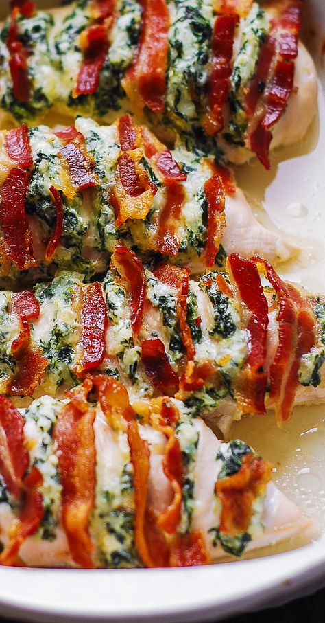 Hasselback Chicken with Bacon and Spinach Chicken With Bacon, Spinach Parmesan, Cream Cheese Spinach, Spinach And Bacon, Hasselback Chicken, Whole30 Diet, Yummy Chicken, Chicken Stuffed, Chicken Entrees