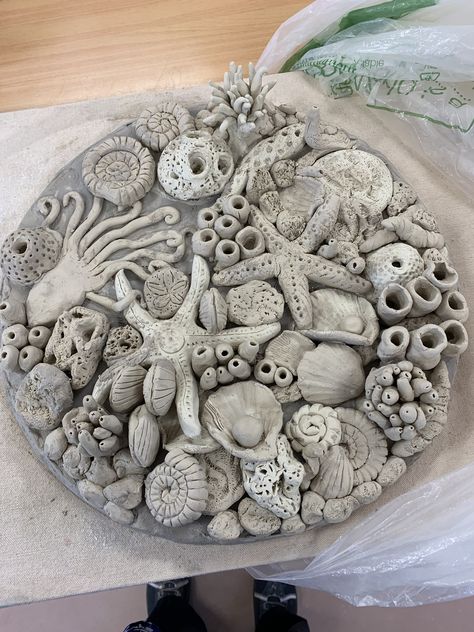 Ocean Sculpture Ideas, Advanced Ceramics Projects, Higher Art, Coral Sculpture, Pottery Pots, Coral Art, Sculpture Art Clay, Clay Crafts Air Dry, Natural Form