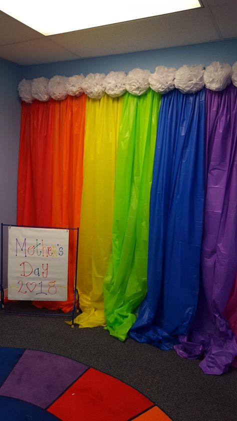 Art Show Photo Booth, School Photobooth, Ideas For Mothers Day, Photo Booth Ideas, Photobooth Ideas, Day Painting, Painting Party, Mother's Day Photos, Booth Ideas