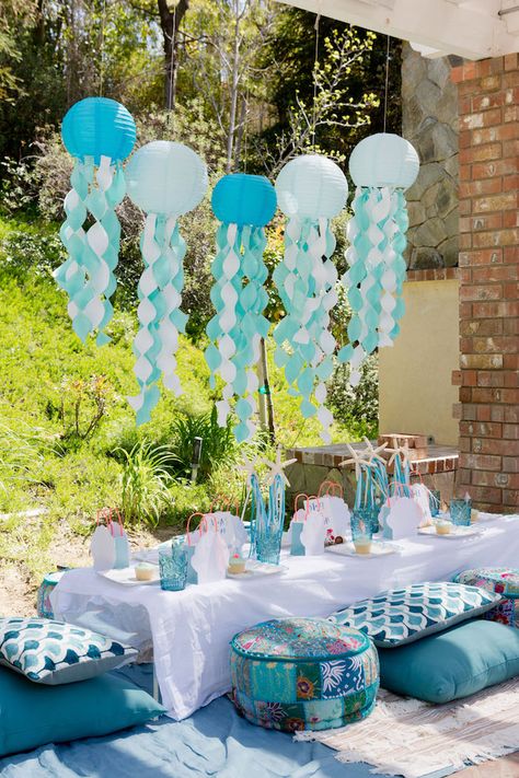 Beach Birthday Party Activities, Undersea Decorations, Undersea Party, Beach Theme Birthday Party, Splash Mermaid, Beach Theme Birthday, Underwater Birthday, Nemo Birthday Party, Ocean Theme Birthday